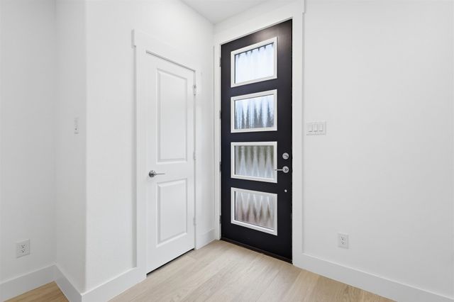 4734 Smokey Quartz Lane, Arlington, TX 76005
