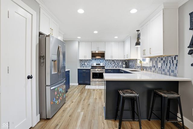 232 Charing Cross Road, Indianapolis, IN 46217