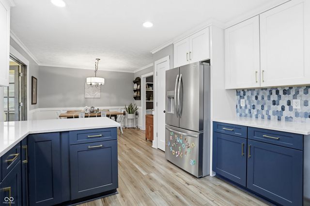 232 Charing Cross Road, Indianapolis, IN 46217