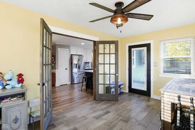 232 Charing Cross Road, Indianapolis, IN 46217