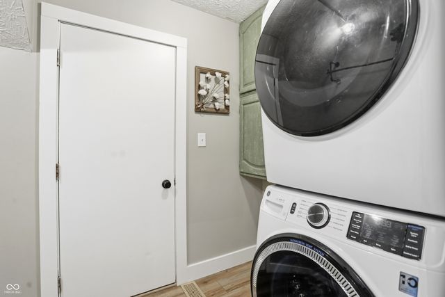 232 Charing Cross Road, Indianapolis, IN 46217