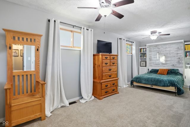 232 Charing Cross Road, Indianapolis, IN 46217