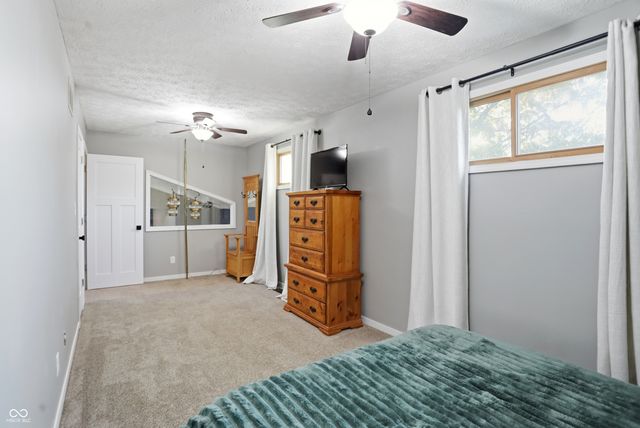 232 Charing Cross Road, Indianapolis, IN 46217