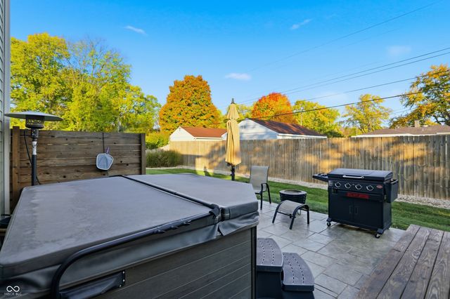 232 Charing Cross Road, Indianapolis, IN 46217