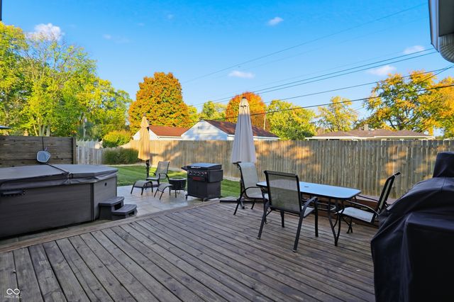 232 Charing Cross Road, Indianapolis, IN 46217