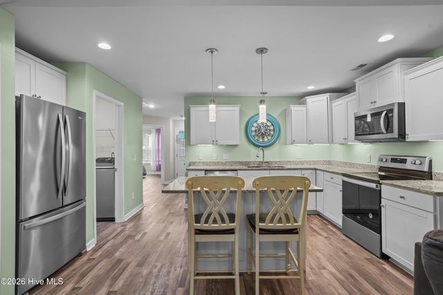 206 NE 76th Street, Oak Island, NC 28465