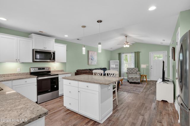 206 NE 76th Street, Oak Island, NC 28465