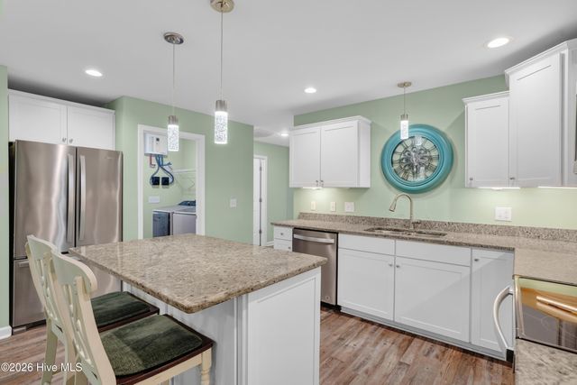 206 NE 76th Street, Oak Island, NC 28465