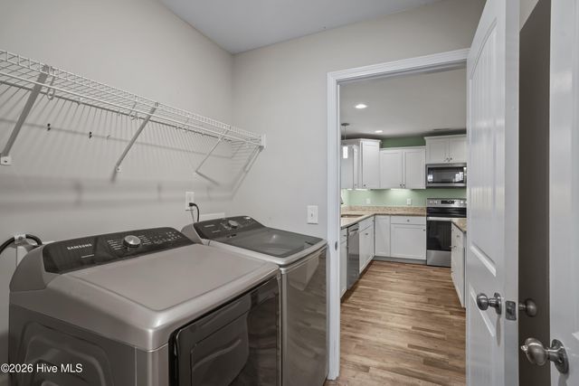 206 NE 76th Street, Oak Island, NC 28465