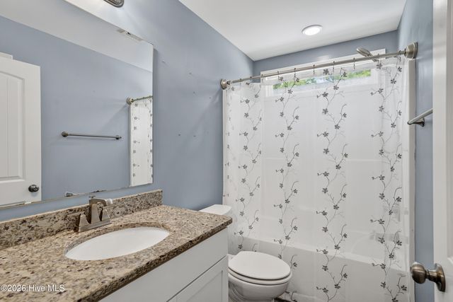 206 NE 76th Street, Oak Island, NC 28465