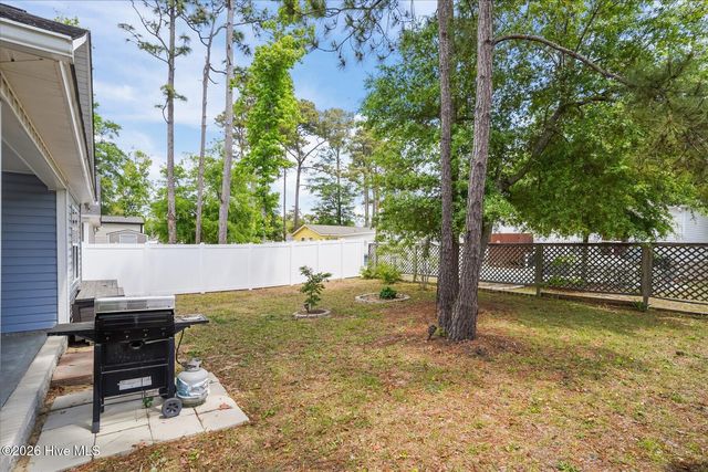 206 NE 76th Street, Oak Island, NC 28465