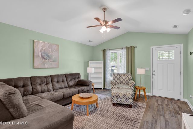 206 NE 76th Street, Oak Island, NC 28465