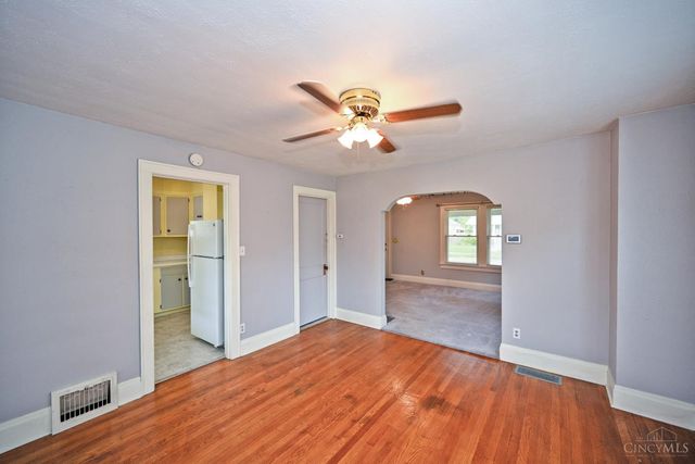 1037 Hooven Avenue, Hamilton, OH 45015