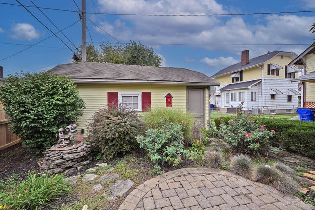 1037 Hooven Avenue, Hamilton, OH 45015