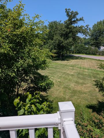 26633 W Astor Street, Antioch, IL 60002