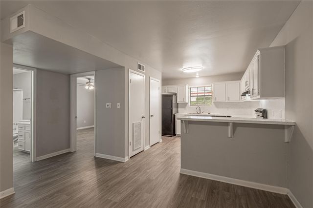 600 Palm Street 2, Huntsville, TX 77340