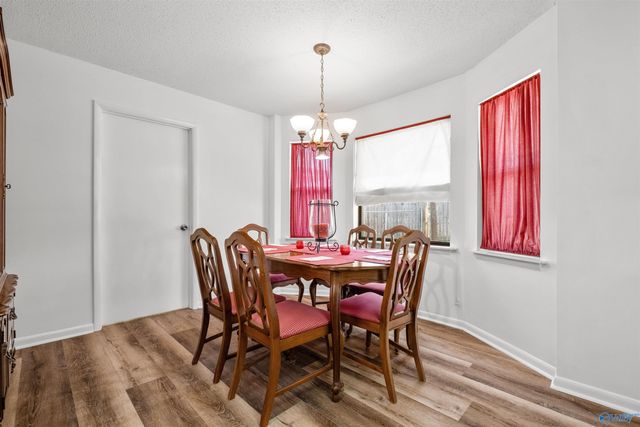 109 Covered Bridge Rd, Rainbow City, AL 35906