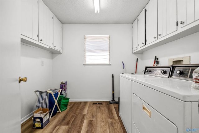 109 Covered Bridge Rd, Rainbow City, AL 35906