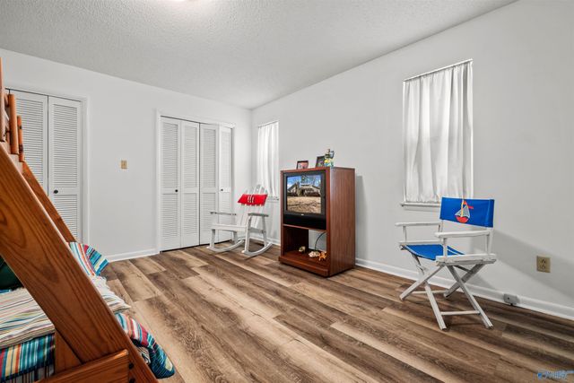 109 Covered Bridge Rd, Rainbow City, AL 35906