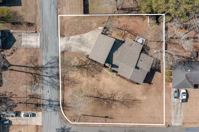 109 Covered Bridge Rd, Rainbow City, AL 35906