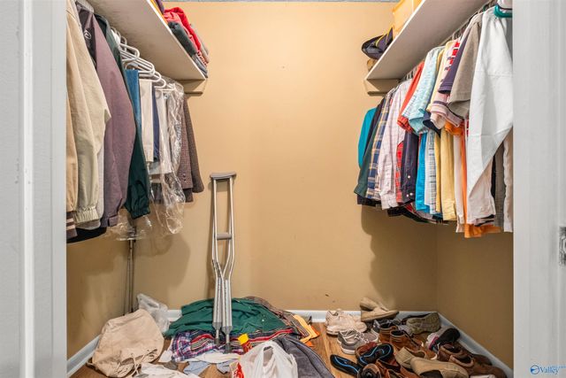 109 Covered Bridge Rd, Rainbow City, AL 35906