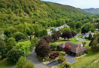 46 Cliffside Drive, Wallingford, CT 06492