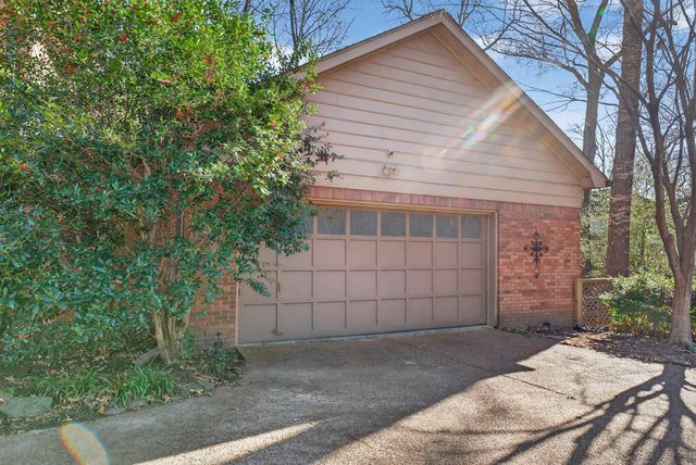 1195 FRANK RD, Collierville, TN 38017