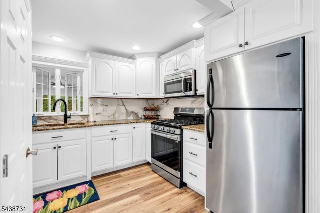 28 Long View Trl, Denville Twp., NJ 07834