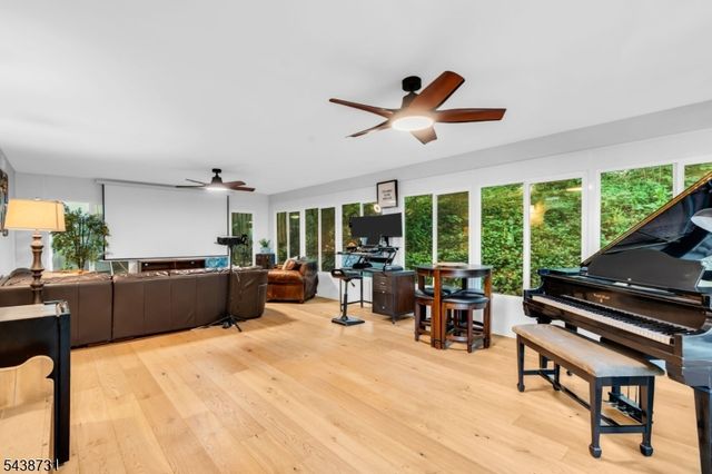 28 Long View Trl, Denville Twp., NJ 07834