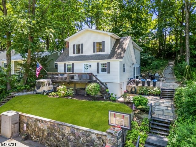 28 Long View Trl, Denville Twp., NJ 07834