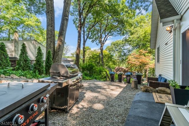28 Long View Trl, Denville Twp., NJ 07834