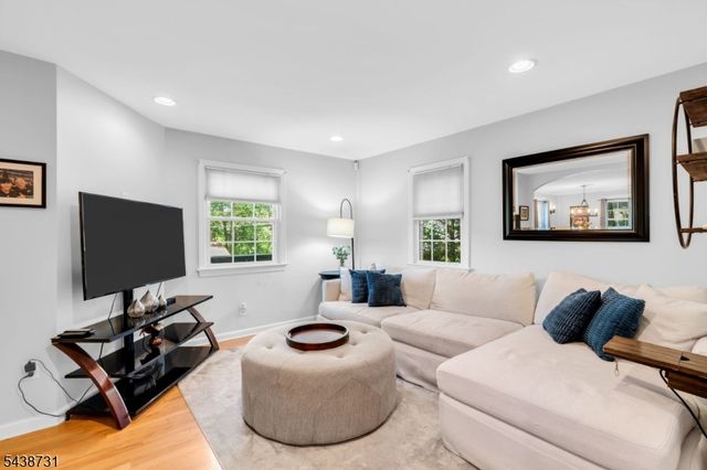 28 Long View Trl, Denville Twp., NJ 07834