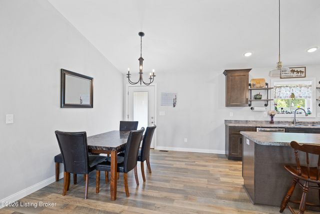 120 Mohican Trail, Jeffersonville, KY 40337