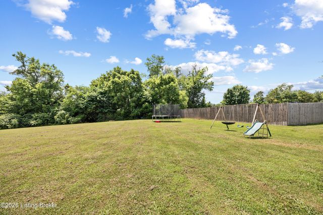 120 Mohican Trail, Jeffersonville, KY 40337