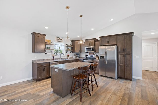 120 Mohican Trail, Jeffersonville, KY 40337