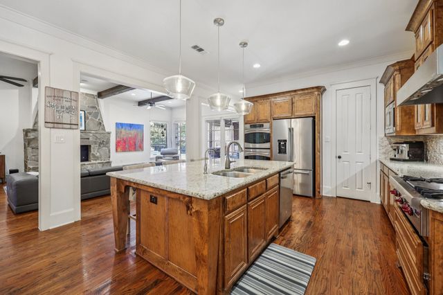 2301 Cardinal Boulevard, Carrollton, TX 75010