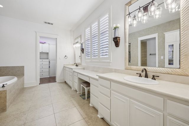 2301 Cardinal Boulevard, Carrollton, TX 75010