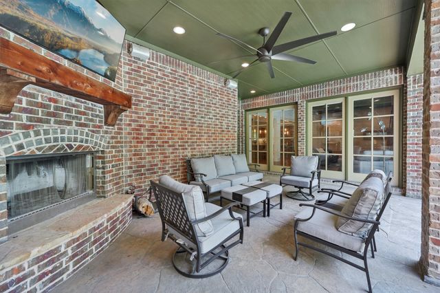 2301 Cardinal Boulevard, Carrollton, TX 75010