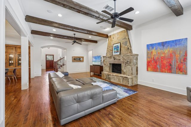 2301 Cardinal Boulevard, Carrollton, TX 75010