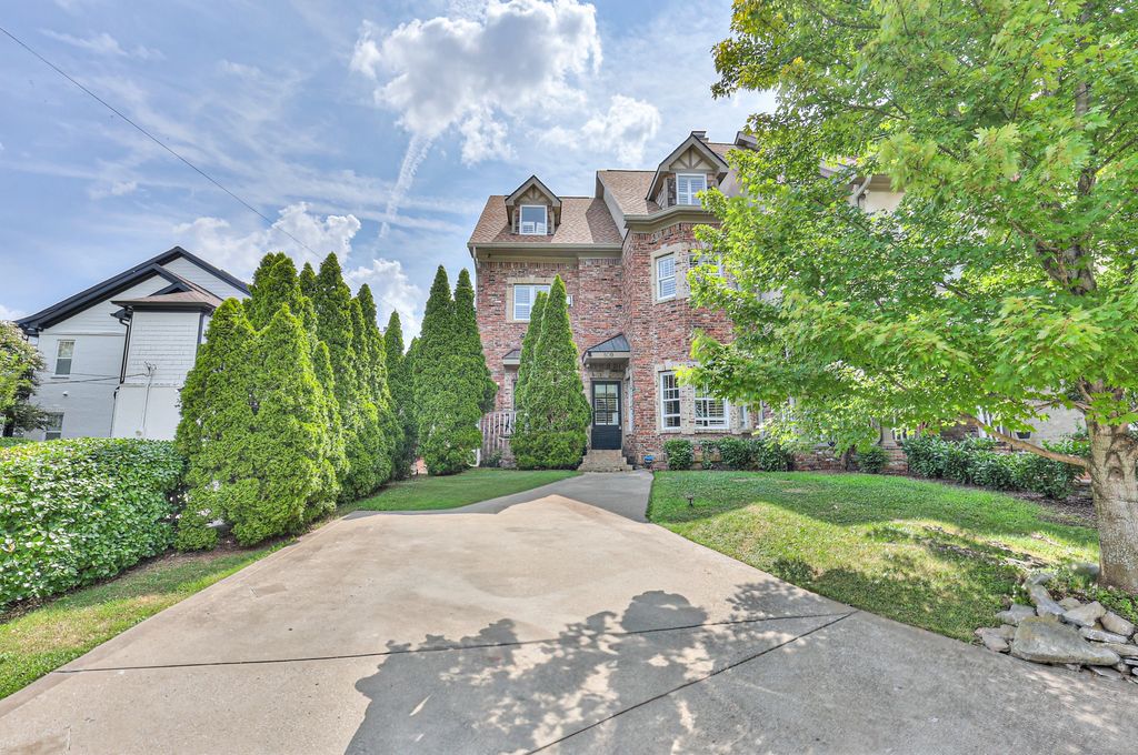 509 Acklen Park Dr, Nashville, TN 37205