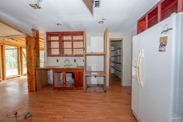 215 Hermey Ave, Pensacola, FL 32507