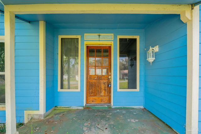 215 Hermey Ave, Pensacola, FL 32507