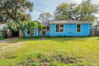 215 Hermey Ave, Pensacola, FL 32507