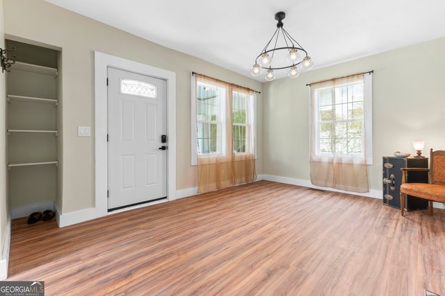 587 Robert Henry Street, Macon, GA 31206