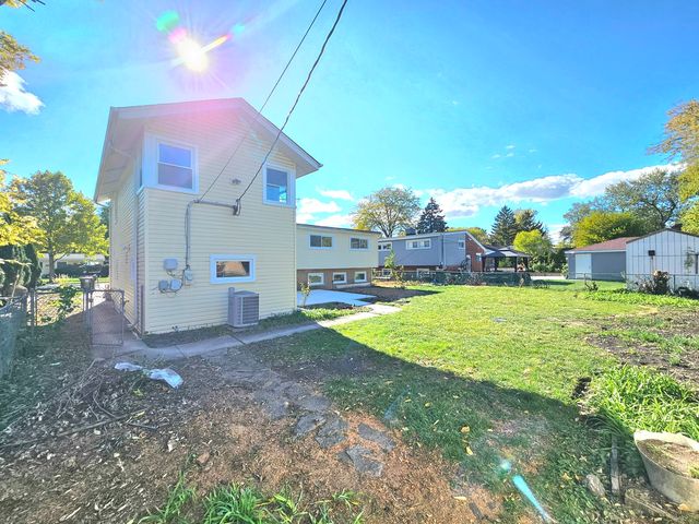 7434 Emerson Street, Morton Grove, IL 60053