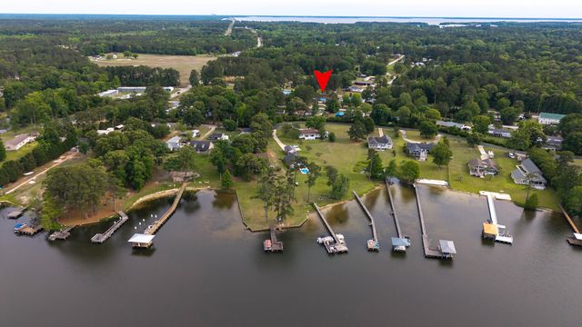 1057 Limerick Lane, Manning, SC 29102