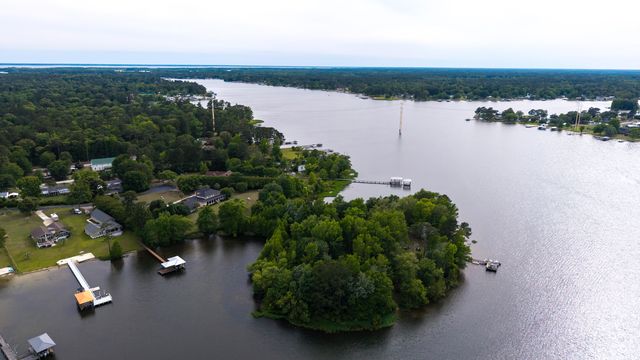 1057 Limerick Lane, Manning, SC 29102