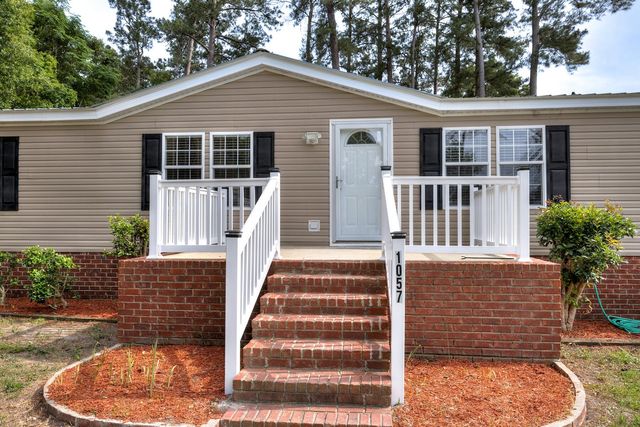 1057 Limerick Lane, Manning, SC 29102