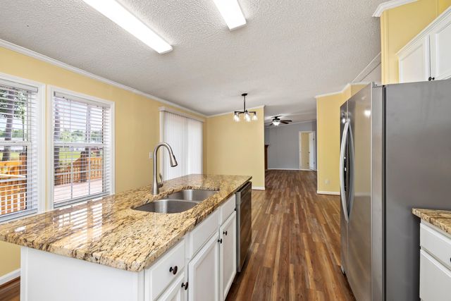 1057 Limerick Lane, Manning, SC 29102