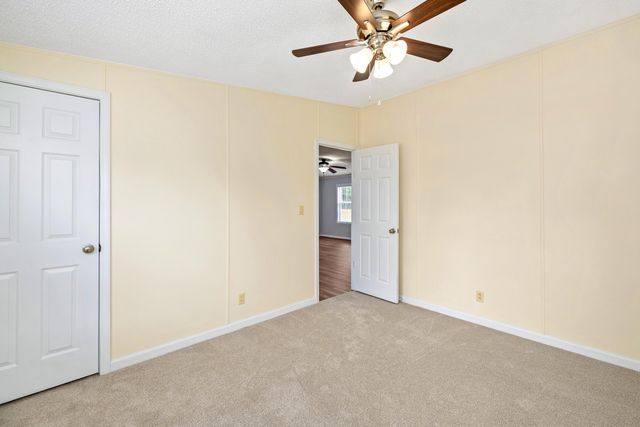 1057 Limerick Lane, Manning, SC 29102